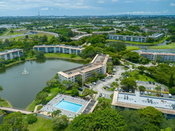 1902 Bermuda Circle J4, Coconut Creek FL 33066