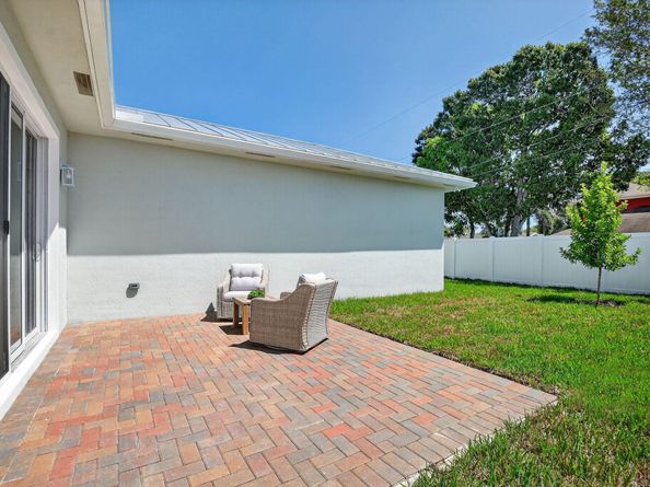 611 N Loxahatchee Drive, Jupiter FL 33458