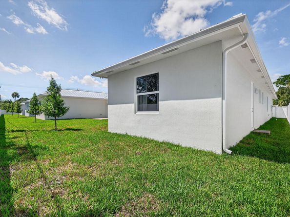611 N Loxahatchee Drive, Jupiter FL 33458