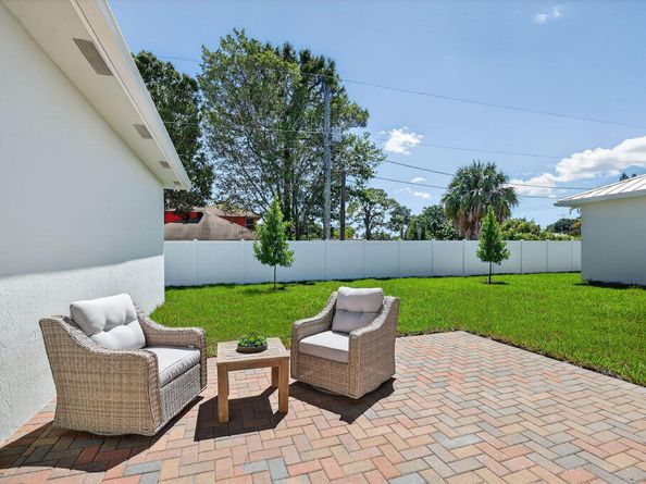 611 N Loxahatchee Drive, Jupiter FL 33458
