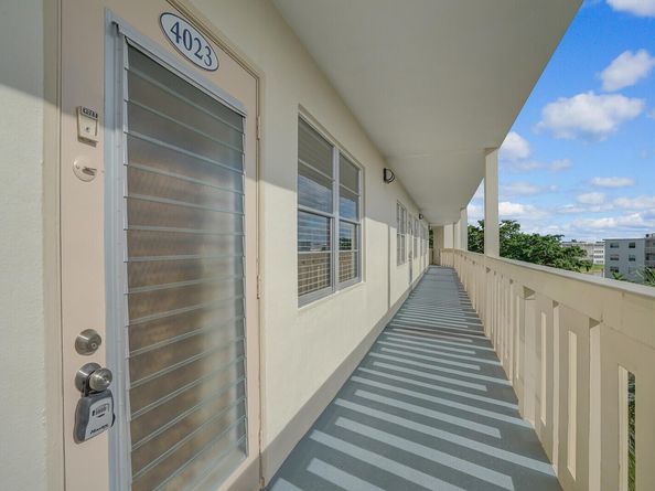 4023 Ainslie B Drive 4023, Boca Raton FL 33434