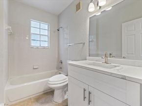 2301 Belmont Ln 2301, North Lauderdale FL 33068