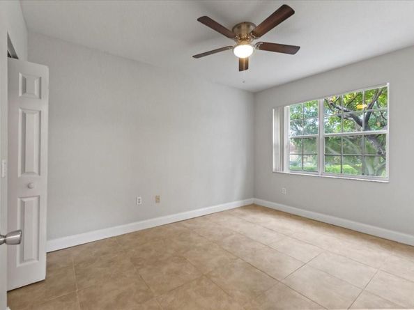2301 Belmont Ln 2301, North Lauderdale FL 33068
