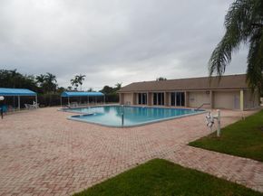 225 Bonnie Boulevard 204, Palm Springs FL 33461