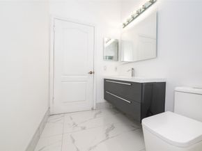 10965 NW 59th St, Doral FL 33178