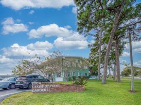 2004 Lake Osborne Drive 1, Lake Worth Beach FL 33461