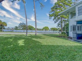 2004 Lake Osborne Drive 1, Lake Worth Beach FL 33461