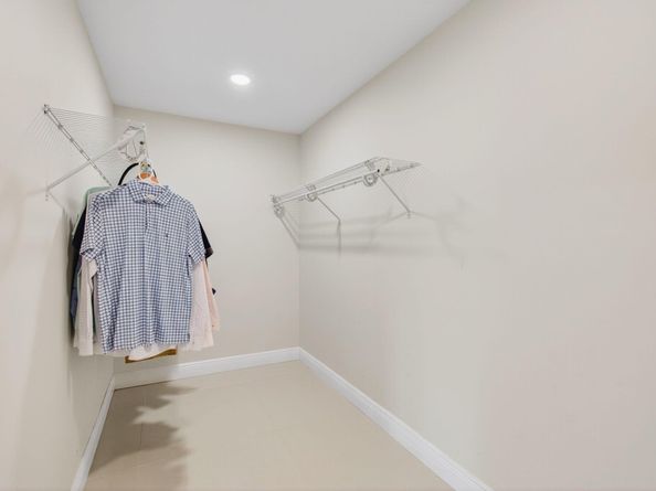 5735 Lakeview Mews Circle, Boynton Beach FL 33437