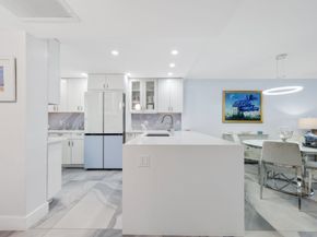 12 Royal Palm Way Unit 605, Boca Raton FL 33432