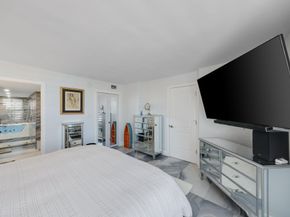 12 Royal Palm Way Unit 605, Boca Raton FL 33432