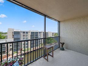 12 Royal Palm Way Unit 605, Boca Raton FL 33432