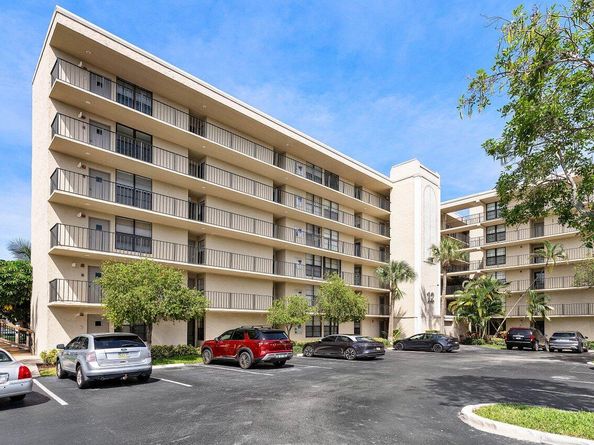 12 Royal Palm Way Unit 605, Boca Raton FL 33432