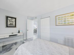 12 Royal Palm Way Unit 605, Boca Raton FL 33432