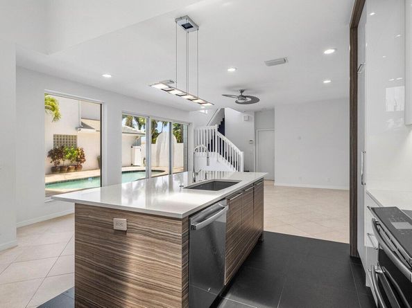 5779 Regency Circle W, Boca Raton FL 33496