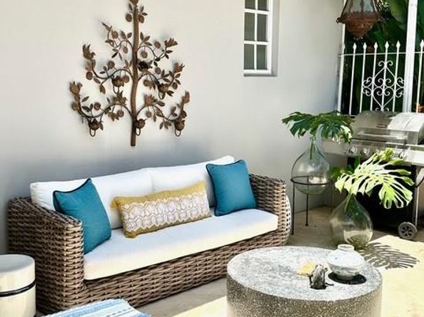 1136 Placetas Ave, Coral Gables FL 33146