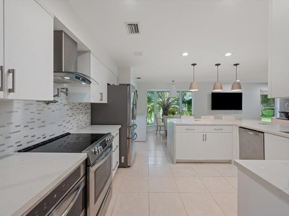15140 Cedar Bluff Place, Wellington FL 33414