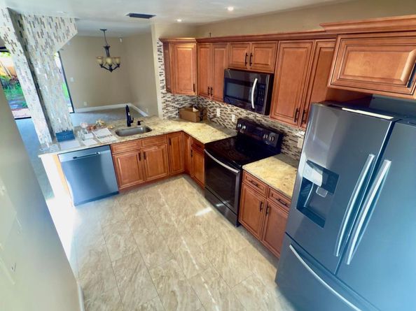 799 Hill Dr F, West Palm Beach FL 33415