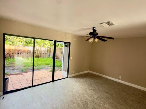 799 Hill Dr F, West Palm Beach FL 33415
