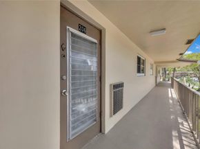 271 NW 76 Ave 206, Margate FL 33063