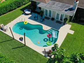 Undisclosed Address #RX-11091890, Lake Worth FL 33461