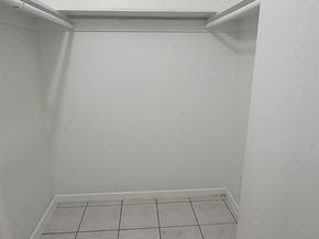 4200 NW 3rd Ct 331, Plantation FL 33317
