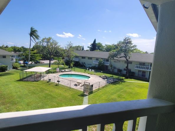 4200 NW 3rd Ct 331, Plantation FL 33317