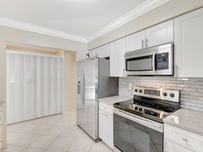 3792 NE 19th Avenue, Oakland Park FL 33308