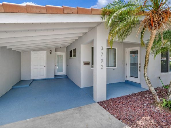 3792 NE 19th Avenue, Oakland Park FL 33308