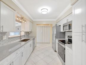 3792 NE 19th Avenue, Oakland Park FL 33308