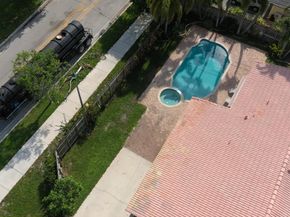 3792 NE 19th Avenue, Oakland Park FL 33308