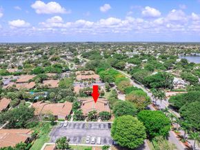 11 Meadows Drive, Boynton Beach FL 33436