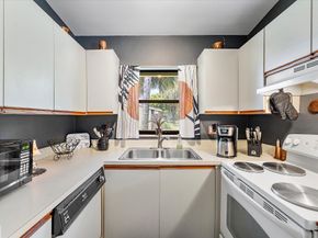 11 Meadows Drive, Boynton Beach FL 33436