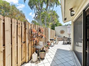 11 Meadows Drive, Boynton Beach FL 33436