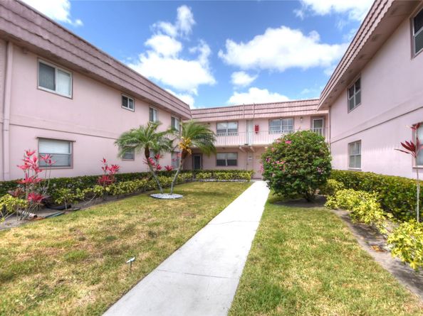 357 Saxony H 357, Delray Beach FL 33446