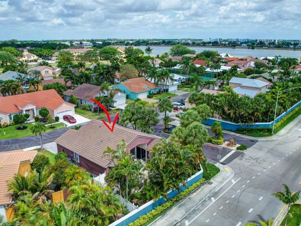 3274 NW 22nd Avenue, Fort Lauderdale FL 33309