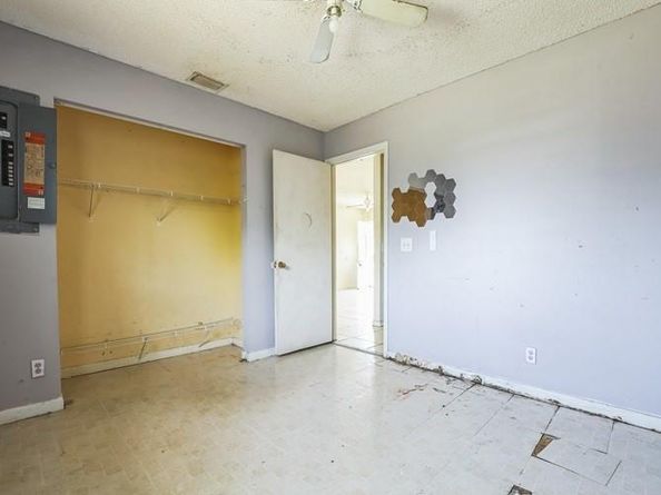1229 18th Ave N, Lake Worth Beach FL 33460