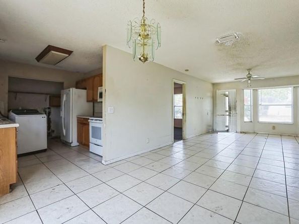 1229 18th Ave N, Lake Worth Beach FL 33460