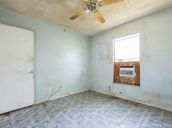 1229 18th Ave N, Lake Worth Beach FL 33460