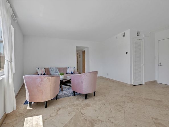 720 Bayshore Dr 202, Fort Lauderdale FL 33304