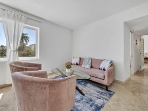 720 Bayshore Dr 202, Fort Lauderdale FL 33304