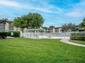 400 Village Green 216 Circle W 216, Palm Springs FL 33461