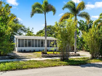 1413 SW 23rd Ave