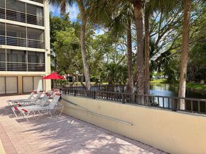 2306 S Cypress Bend Dr 319, Pompano Beach FL 33069
