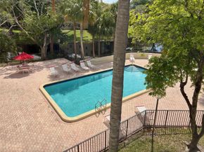 2306 S Cypress Bend Dr 319, Pompano Beach FL 33069