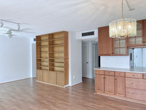 2306 S Cypress Bend Dr 319, Pompano Beach FL 33069