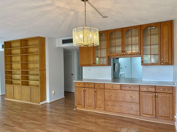 2306 S Cypress Bend Dr 319, Pompano Beach FL 33069