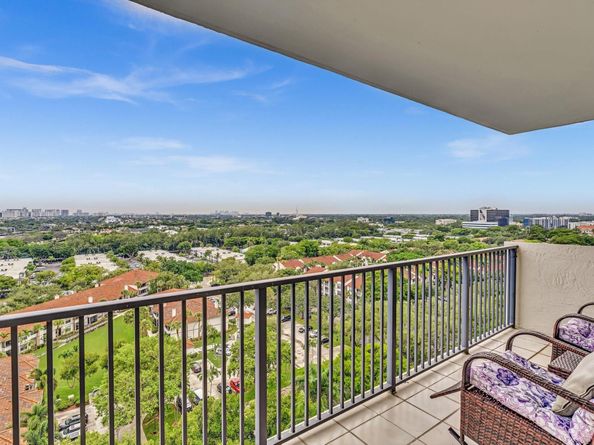 3200 N Port Royale Dr 1502, Fort Lauderdale FL 33308