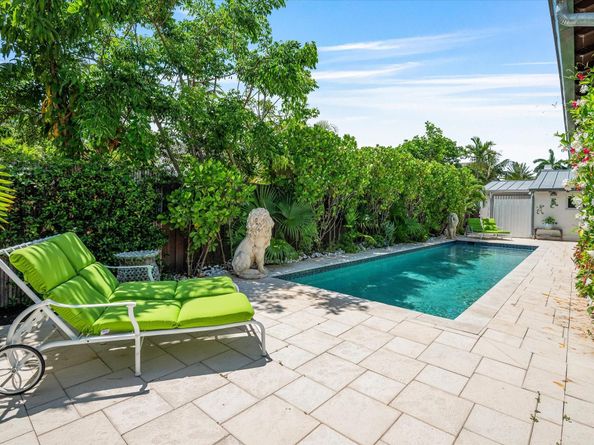 2612 Alamanda Ct, Fort Lauderdale FL 33301