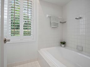 2612 Alamanda Ct, Fort Lauderdale FL 33301