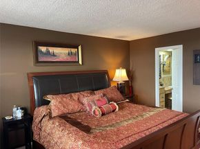 427 Golden Isles Dr 14C, Hallandale Beach FL 33009